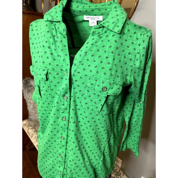 Liz Claiborne  casual button front shirt •Roll Tab Sleeves • Size PM - Picture 2 of 7